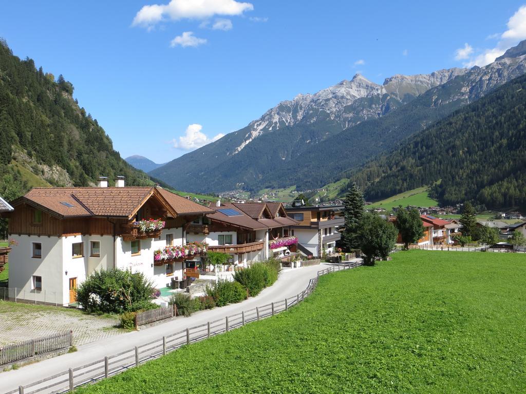 Haus Andrea Hotel Neustift im Stubaital Room photo