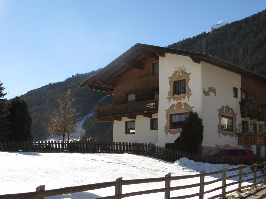 Haus Andrea Hotel Neustift im Stubaital Exterior photo